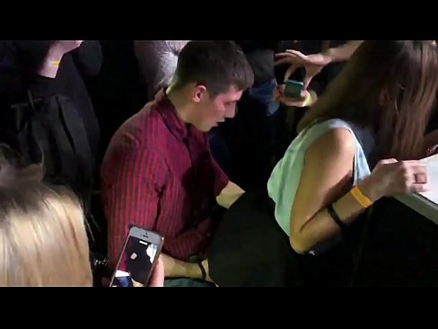 ❤️ Seks nyata di klub malam Rusia. Gadis Rusia berusia 18 tahun di anus dan vagina bercinta di klub malam ❤ Hanya porno di id.extratorrents.top ️